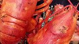 吃个龙虾不要抢吗！