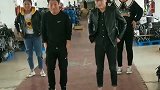 本想下班陪大家娱乐一下，没想到鲤鱼跳龙门，尴尬了！