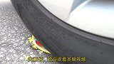 汽车碾压摇铃玩具挑战实验