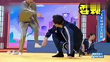 金婧多搞笑？现场演小品就像精神分裂，吓坏搭档小姑娘