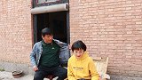 公公嫌弃乡下儿媳，故意买奢侈品羞辱她，不想儿媳身价不凡