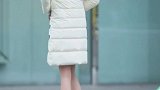你永远也不知道，女生羽绒服底下藏着怎样的大长腿