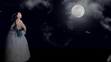 舞者夏冰舞蹈剧照——她自山河林间来，云旋月涌百花开