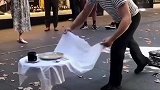 当白布被掀掉的时候，我看懂了老外的魔术，这速度不简单！