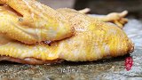 石头意外砸伤小母鸡，小伙悲痛欲绝，蒸来吃掉了