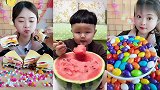 美女直播吃果酱夹心蛋糕、糖果，各种口味任意选，是我向往的生活