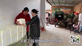 女婿给单身岳父送10箱礼，岳父直接扔出门外，女婿只好笑脸