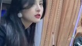 女生记录下两室友化妆一幕，一个御姐一个萌妹