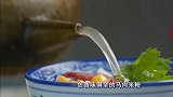 米粉许多种做法,但卤菜粉是广西桂林最常见的方法