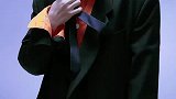 肖战：哇哦，肖总今天准备收购哪家企业？西装战太可了