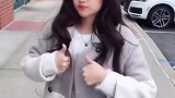 看到姑娘在拍视频，长相甜美可爱，我就想知道她不冷吗