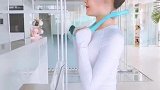 颈部不舒服，放松缓解不求人。每天这样按压颈部50次，改善肩颈