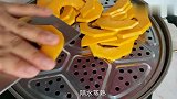 南瓜又出新吃法，不炒不做饼，一次1斤，端上桌就抢光，太好吃了
