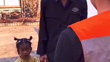 狗狗为救小女孩牺牲太难过了