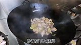 看看饭店大厨是如何烧猪脚的，30斤猪脚15分钟出锅，这技术怎么样