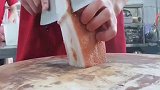 厨师切肉竟然都是这么切的，怪不得是老厨师，这一手我怎么也学不