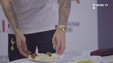 英超-1617赛季-边做边吃!热刺球员香港行学包饺子和春卷-专题