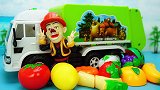熊出没大号故事环保车：光头强驾驶环保车搬运旧家具