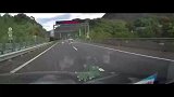 太坑人！错过出口在高速停车