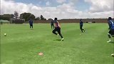 足球-17年-生涯新篇章！博尔特试训南非球队马姆罗迪晚霞-专题