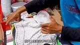 体育老师做副业去路边卖小吃，5元1杯，月收入比上班工资还高！