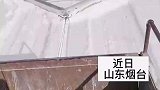 大爷用“神器”硬核除雪，不愧是劳动人民的智慧