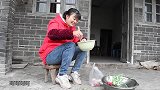 丫丫今天做盐焗鸭郡肝，又是黑暗料理，太下饭了，都来试试吧