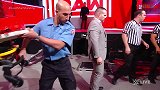 WWE-18年-RAW将举行第二轮密室牢笼淘汰赛 凯恩有望重获资格？-新闻