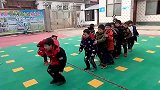 老师这段视频承包了我两年半的笑点，咱也不敢说咱也不敢问！