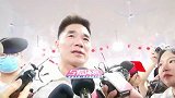 杨倩启蒙教练喜极而泣:她擅长绝杀 看到最后举枪动作就知道稳了