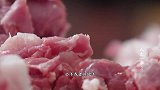 人生一串小羊的肉烤出来，口感更好，水光水花绵软蓬松