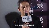 邓超晒与鹿晗球场合照，说鹿晗缠着他打篮球，问谁能把他带走