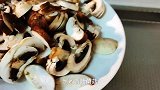 经典家常菜双菇面筋，专业大厨教你正宗做法，步骤详细简单易学
