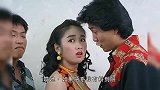 为了拿回女儿的录像带，母亲跪着向男子乞求！