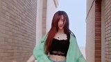 长腿女神热舞街拍，你喜欢吗？