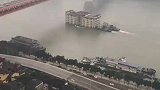跑得了和尚跑不了庙，楼房让船运走了