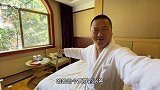 自驾到达云南弥勒，这里的温泉很有名，去泡温泉喽！