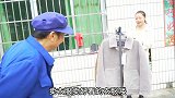 四川方言：老表卖衣服，满满的都是套路，老坎又上当了！