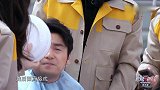 雷佳音要被剃成锅盖头下跪求饶，热巴笑坏，岳云鹏：太欺负人了！