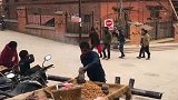 烧尸庙前缕缕青烟熊熊烈焰在浓烈的枯焦异味中灵魂进入新世界