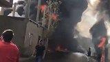 一周内第三起！黎巴嫩一石油管道突发爆炸：黑烟四起、直冲高空