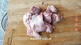 秋天吃肉丸汤，2个技巧肉丸不散有弹性，清淡鲜美，好吃不油腻