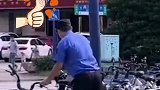 男子工作中中暑晕倒，城管暖心出手相助，满满的社会正能量