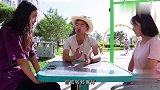 小伙相亲，带两美女吃转转餐厅，这是什么意思?全程太搞笑了