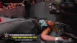 WWE-18年-2018地狱牢笼大赛：全球冠军赛 罗门伦斯VS斯特劳曼集锦-精华