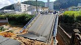 巴西：一座桥突然断裂一女子掉落其中，一分钟后自己爬了上来