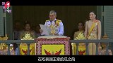 泰王病危住院后现身，被民众扒身高细节，质疑用替身瞒天过海