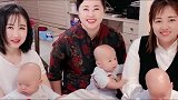 妈妈一胎生了三个儿子，每天小姨都要回娘家帮忙照看三个小家伙