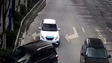 白车：你酒驾王就酒驾王，弄我干啥 酒驾 交通安全