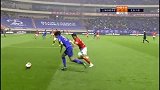 人和眼神防守再被暴 张璐插上暴力头槌砸进球门